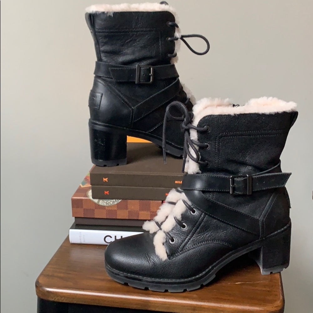 UGG Black Leather Lace-Up Ankle Boots with Cream Shearling Trim